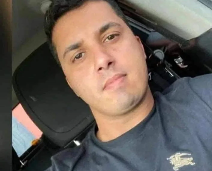 CRIMINOSOS TORTURAM E MATAM MILITARES QUEIMADOS AINDA VIVOS NO RIO