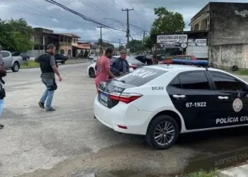 POLÍCIA PRENDE NA ZONA OESTE PAI FLAGRADO EM VÍDEO TORTURANDO AS FILHAS DE 3 E 4 ANOS