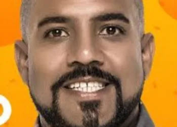 O vocalista Magal, do grupo Clareou, é internad para tratar da dependência alcoólica