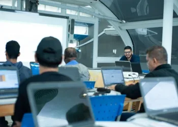 Naves do Conhecimento oferecem mais de 3 mil vagas em cursos e oficinas gratuitos de tecnologia e empreendedorismo