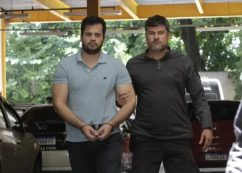 Polícia prende anestesista colombiano acusado de estuprar pacientes