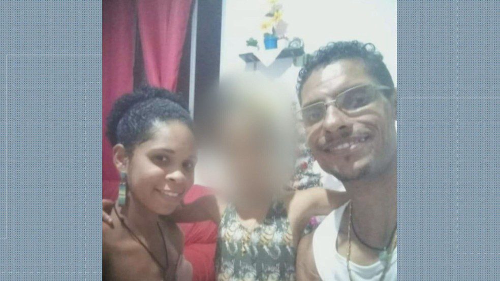 Mulher é Morta A Facadas Pelo Companheiro E Tem O Corpo Enterrado No Quintal De Casa Em Guaratiba 3886