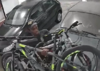 Homem invade condomínio e furta três bicicletas