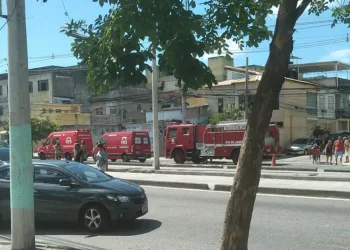 Vazamento de gás interdita trecho da Avenida Vicente de Carvalho