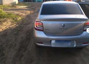 Corpo de homem é encontrado em carro de aplicativo