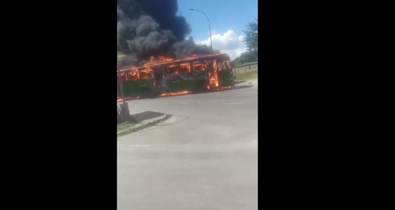 Rodovia Washington Luiz é interditada por tentativa de roubo