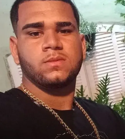 JOVEM MORRE ATROPELADO POR ÔNIBUS NO RJ