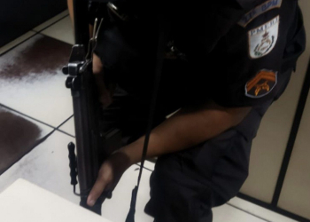 Três homens são presos após roubarem carro na Zona Oeste