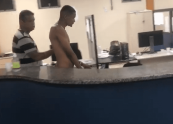 Mulher é morta a facadas pelo companheiro no Rio