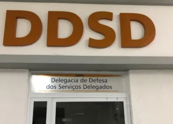 Suspeito de usar notas falsas para abastecer carros é preso em flagrante