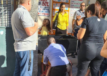 Idoso é baleado em frente a supermercado no Rio