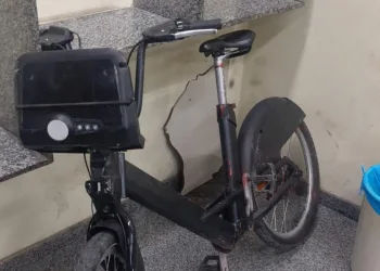 Homem é detido após ser flagrado com bicicleta do Itaú descaracterizada