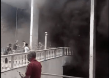 Incêndio atinge Shopping 229 no Rio