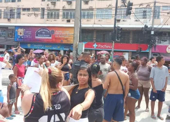 Protesto fecha vias de Madureira após morte de menina e entregador em guerra do tráfico