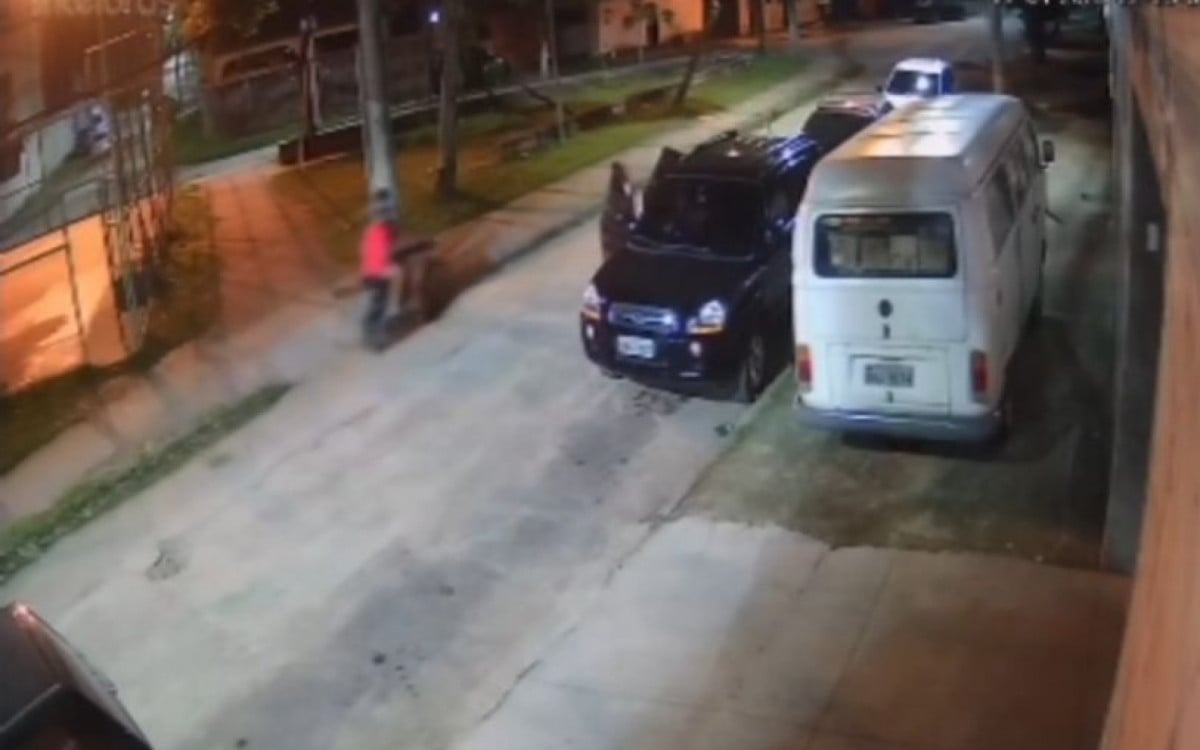 Noivos têm carro e alianças roubados na Zona Oeste do Rio