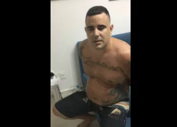 Judiciário autoriza chefe de milícia a trabalhar e permanecer em prisão domiciliar