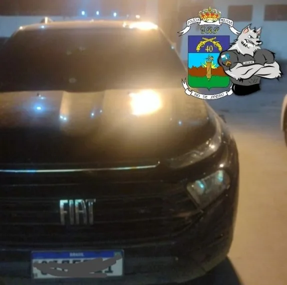 Polícia Militar recupera veículo roubado e apreende armamento em Campo Grande