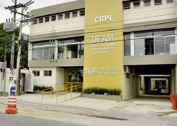 Homem acusado pelo homicídio de pai e filha é preso  no Rio