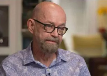 Homem é curado de HIV após 33 anos
