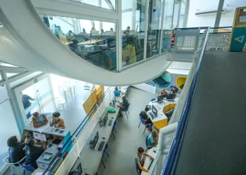 Cursos de qualificação preparam profissionais para diversas áreas do mercado de trabalho