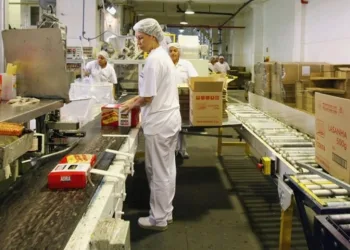 Fabrica de biscoito e massas Adria está precisando de auxiliar de produção, auxiliar de serviços gerais – R$ 1.488,30 – com e sem experiência