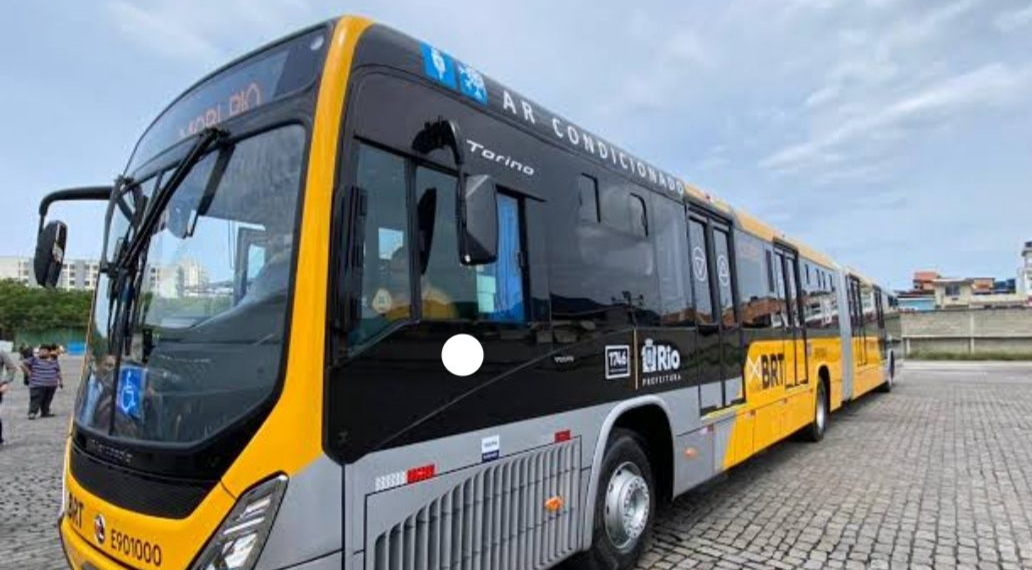 PASSAGEIROS DO BRT JÁ PODEM FAZER TRÊS VIAGENS COM VALOR DE APENAS UMA 