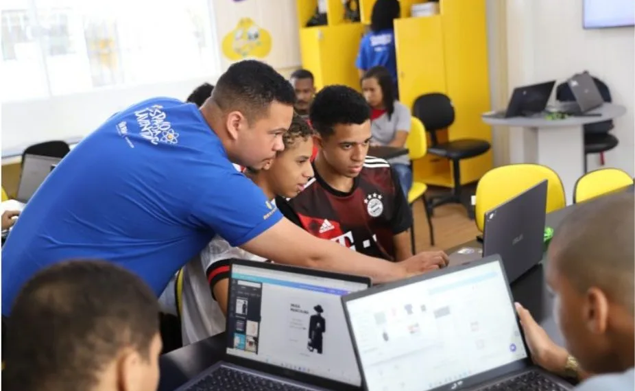 Cursos de Robótica, Indústria Avançada e Programação Móvel estão com 660 vagas abertas nos Espaços da Juventude