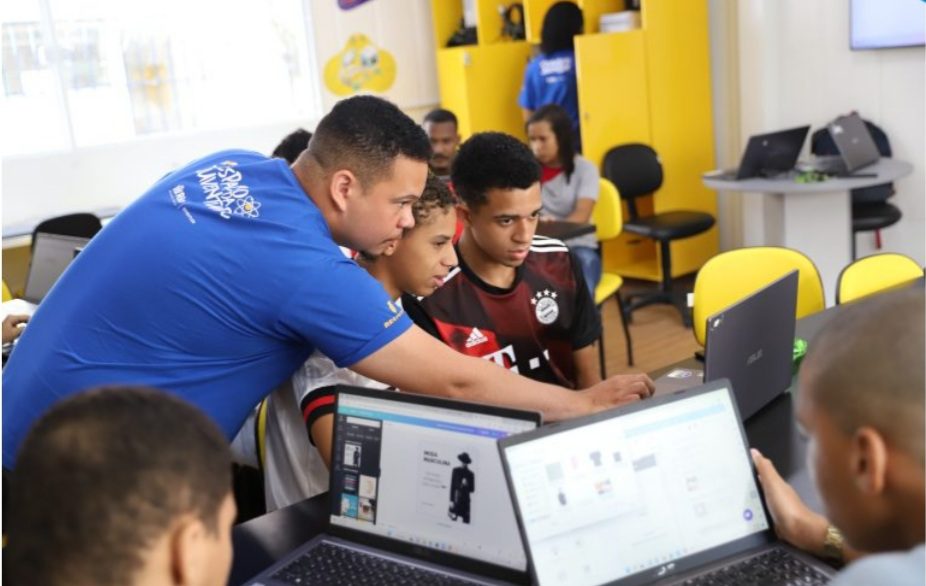 Cursos de Robótica, Indústria Avançada e Programação Móvel estão com 660 vagas abertas nos Espaços da Juventude