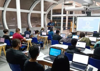 Naves do Conhecimento oferecem 3 mil vagas em cursos e oficinas gratuitos de tecnologia e empreendedorismo