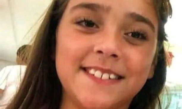 Menina de 12 anos morre de bala perdida no RJ