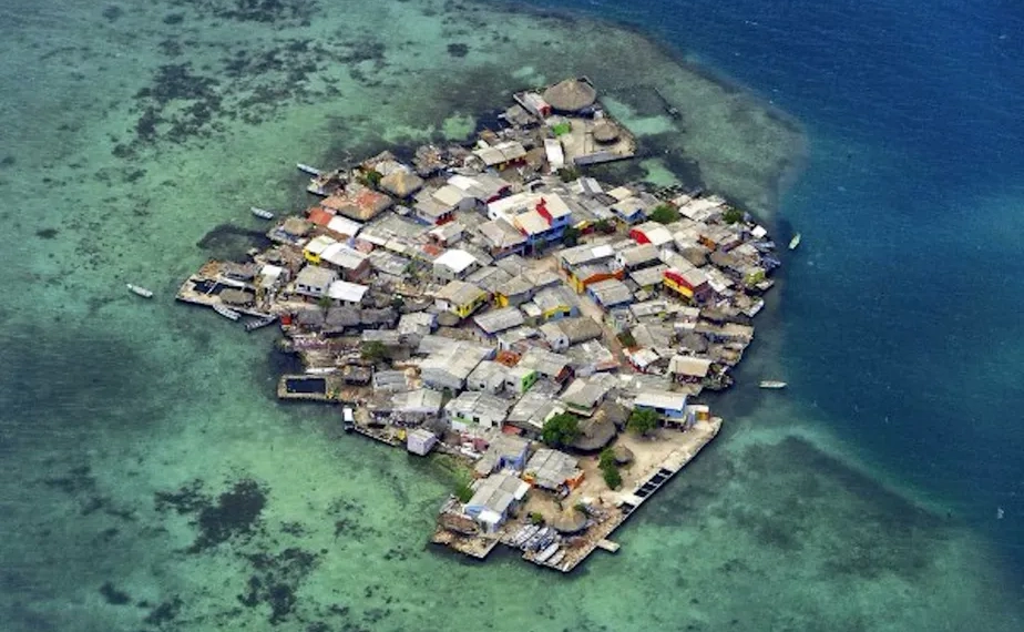 Ilha minúscula em que todos são parentes é a mais povoada do mundo