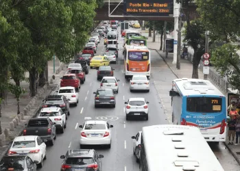 Motoristas podem pagar multas com desconto de até 40%