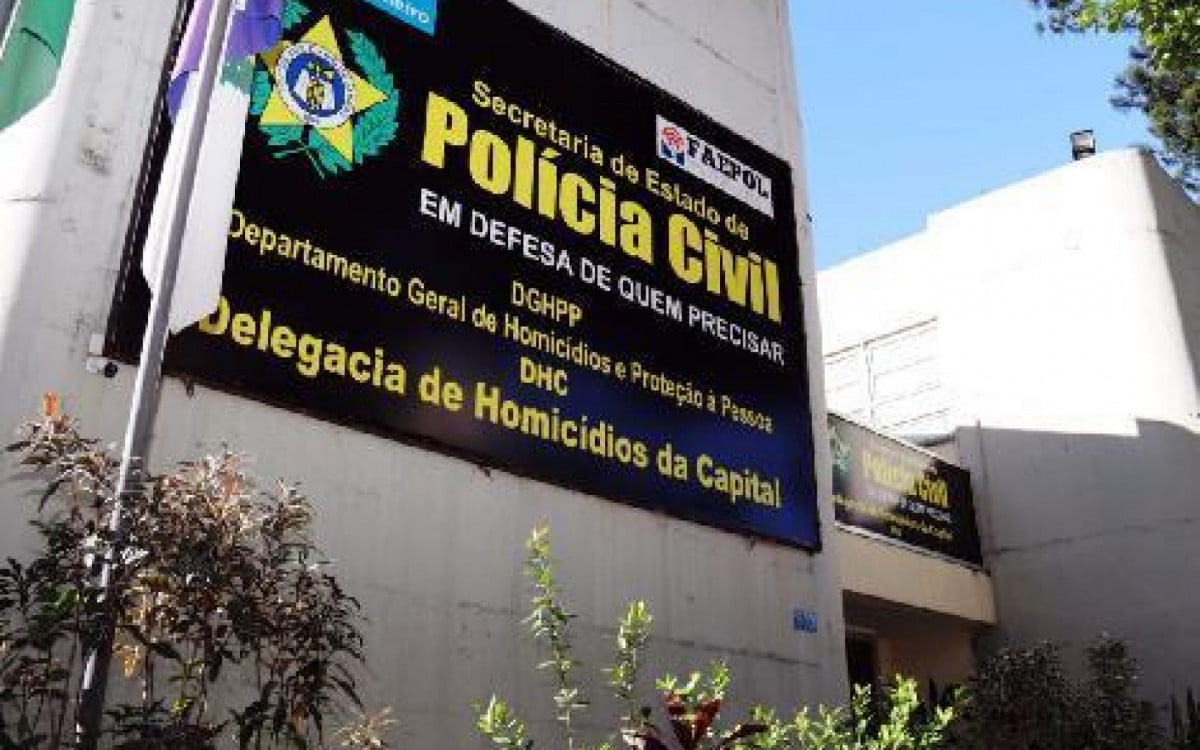 Idoso é descoberto sem vida após ser alvejado dentro de sua residência