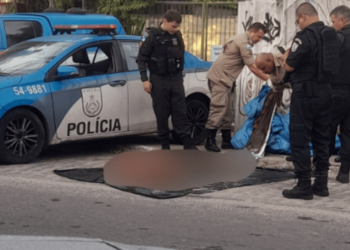 ( imagens fortíssimas) Encontrado o corpo de um homem decapitado na Zona Oeste do Rio