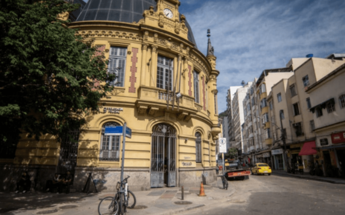 Funcionário de hotel é detido por praticar importunação sexual contra colegas de trabalho no Rio