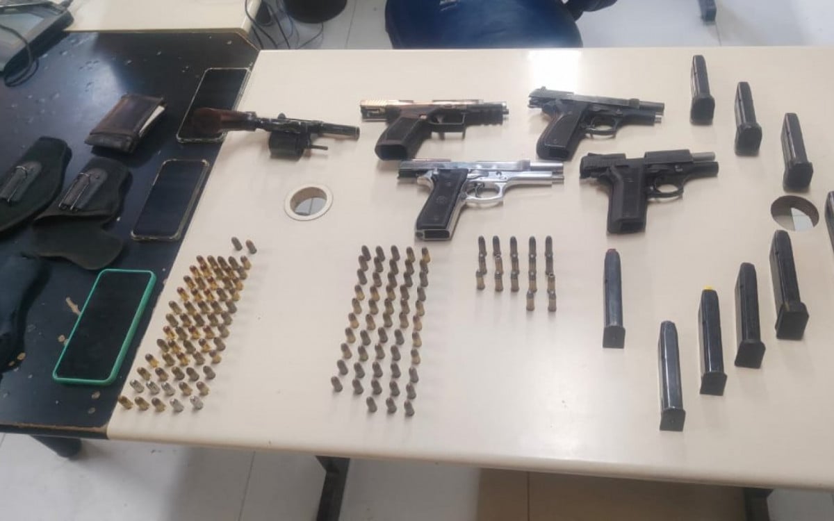 Polícia prende quatro milicianos em flagrante no Rio