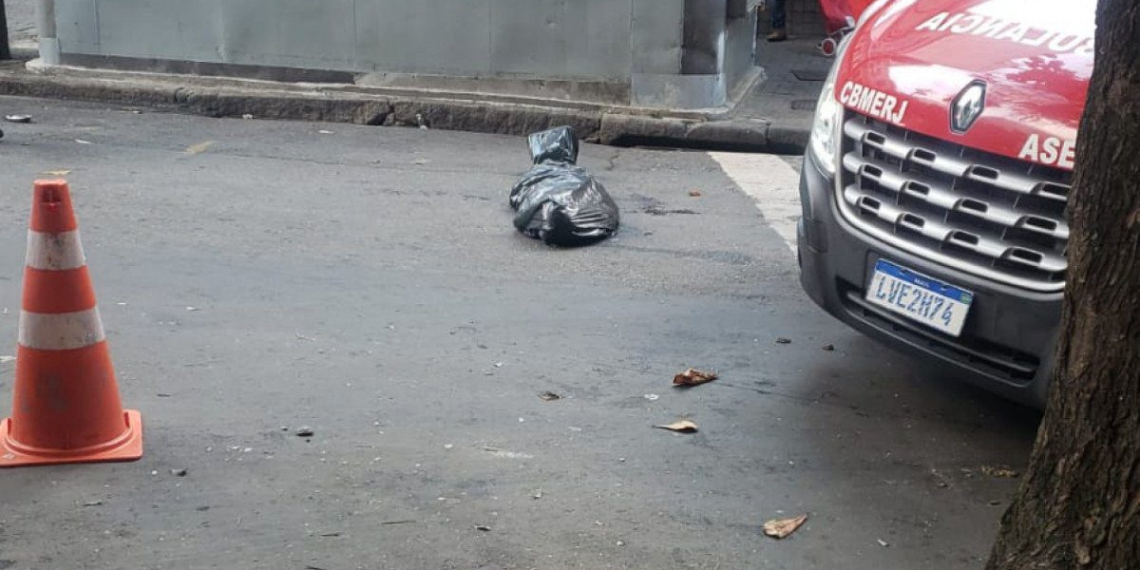 Morador de rua é morto à facadas no Rio