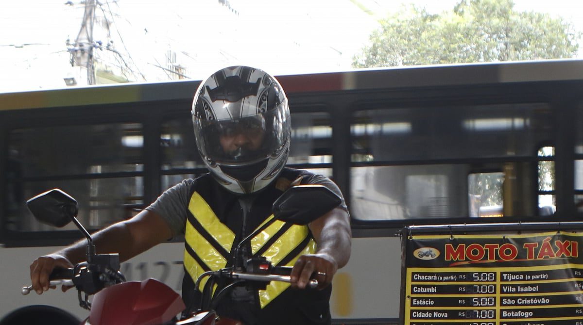Cadastro de mototaxistas no Moto.Rio começa nesta sexta-feira