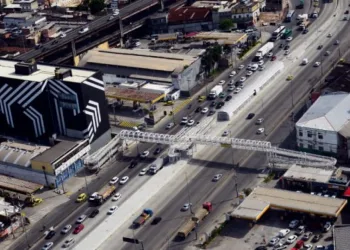 Trechos da Avenida Brasil serão interditados para obras do BRT Transbrasil