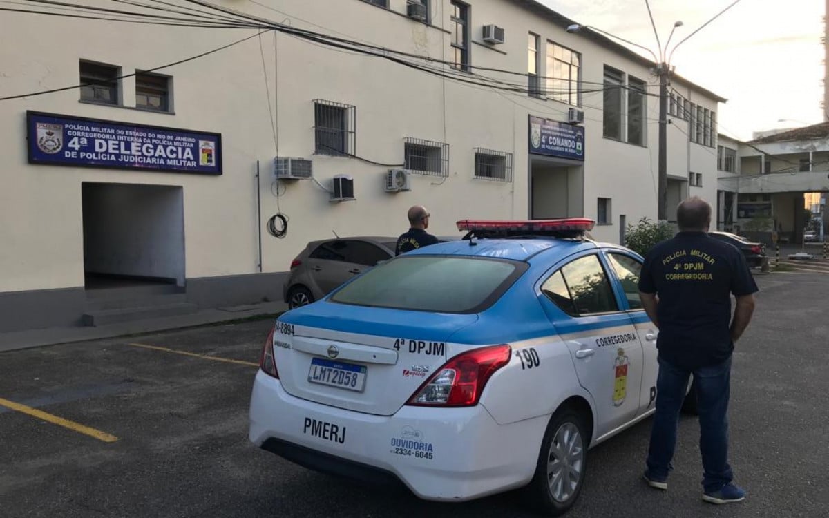 Policiais investigados por estupro contra jovem durante abordagem são presos pela PM