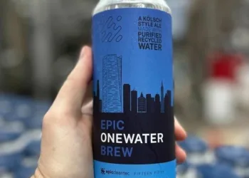 Teria coragem de provar? Empresa dos EUA cria cerveja à base de água reciclada de chuveiro