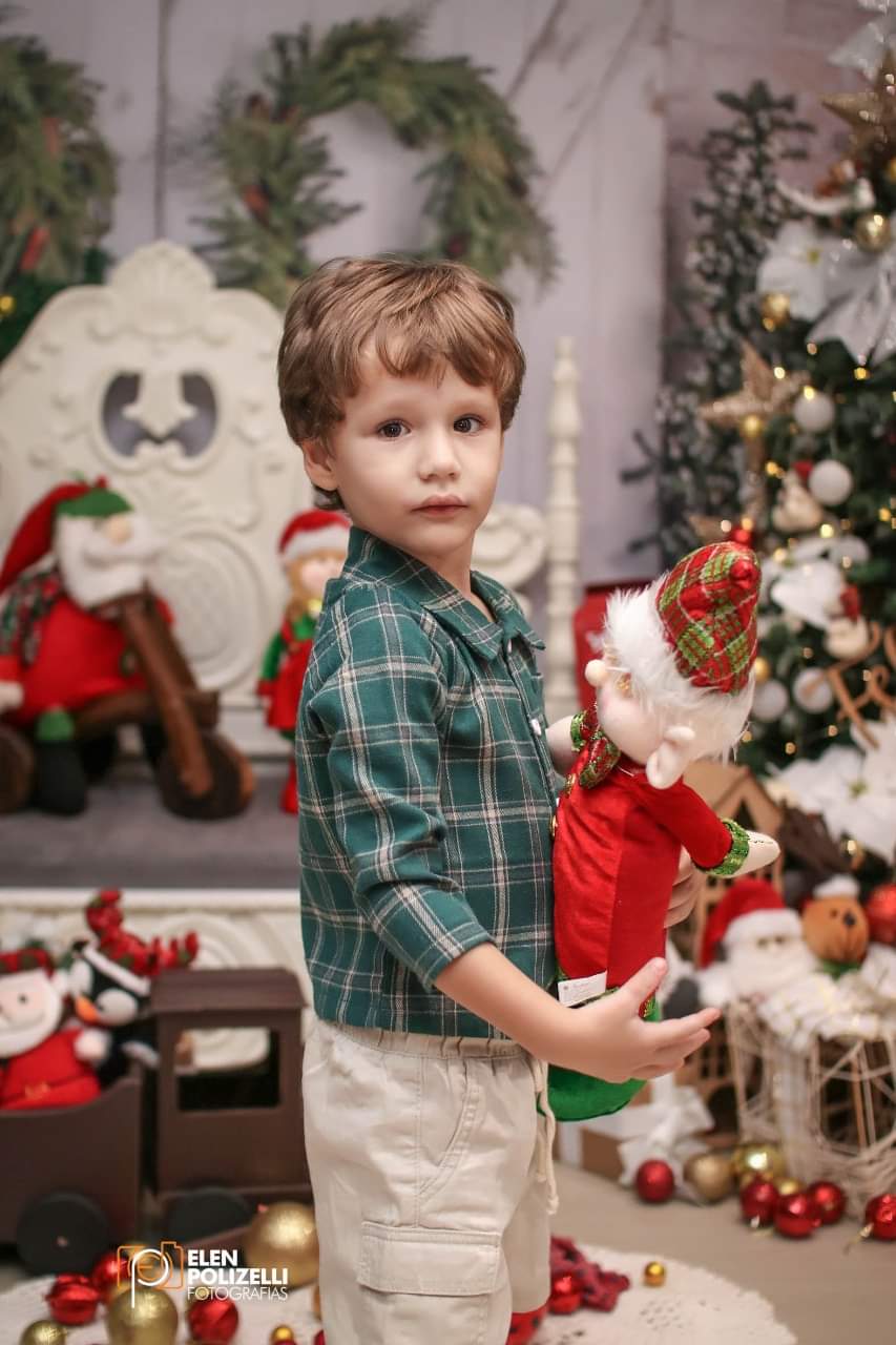 Menino autista de 3 anos é encontrado morto dentro de casa