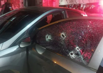 ( vídeos e fotos )Policial reage assalto no RJ e cancela CPF de bandido.