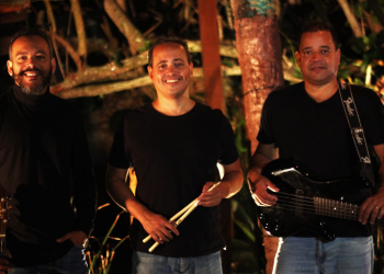 Trio Os Correas se apresenta no West Shopping