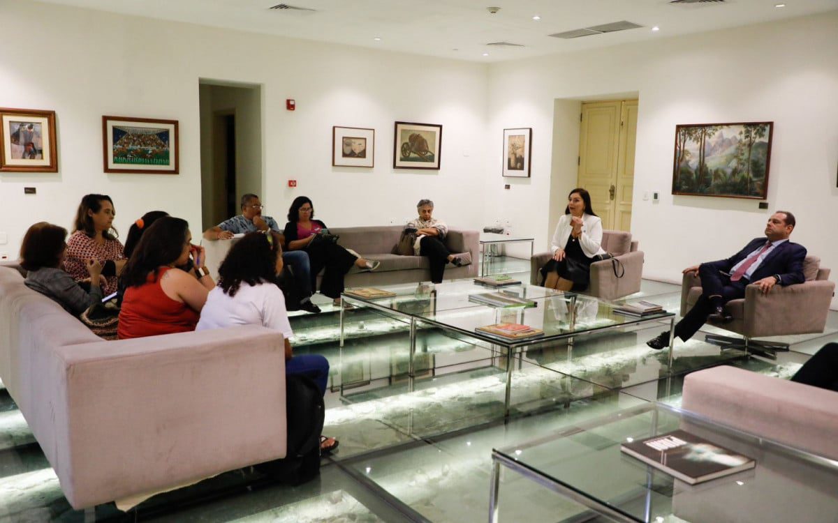 Governo do Rio estabelece piso salarial nacional para professores da rede estadual