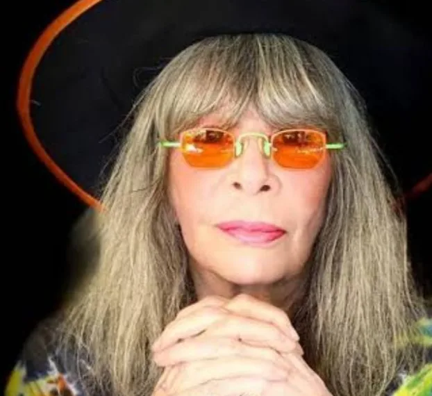 Morre aos 75 anos a cantora Rita Lee