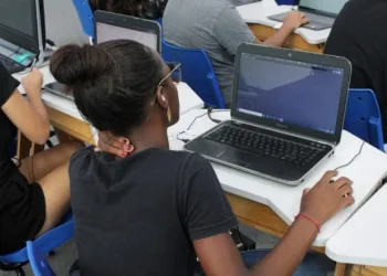 Secretaria de Ciência e Tecnologia e Senai-RJ oferecem cursos gratuitos de qualificação profissional