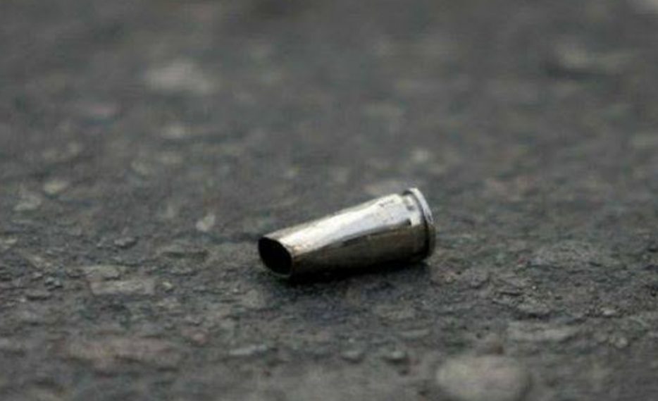 Criança é baleada na cabeça a caminho da escola no RJ