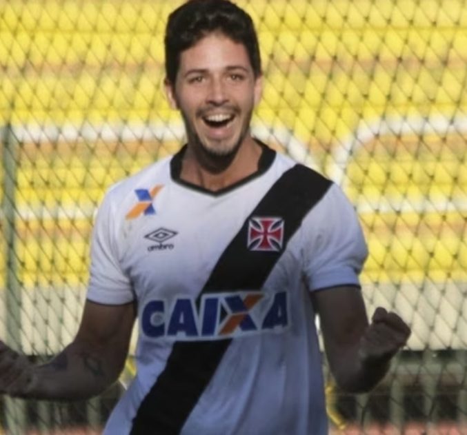 Ex-jogador do Vasco está entre as vítimas fatais de acidente na Avenida Brasil