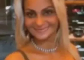 ( VÍDEO)SUSPEITA DE MATAR MULHER COM BOMBONS ENVENENADOS É PRESA NO RIO. CIÚMES TERIA MOTIVADO O CRIME